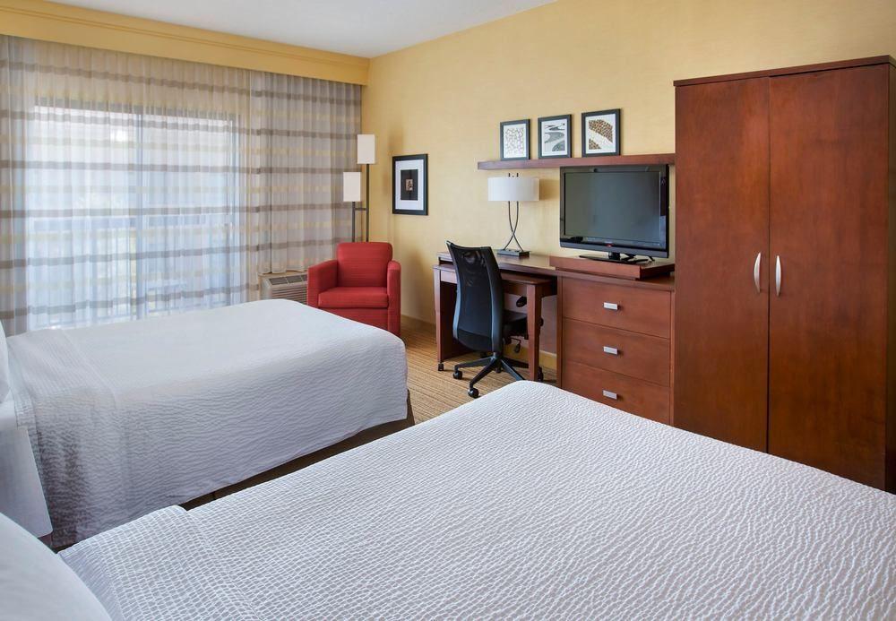 Courtyard By Marriott Mahwah Hotel Exterior foto