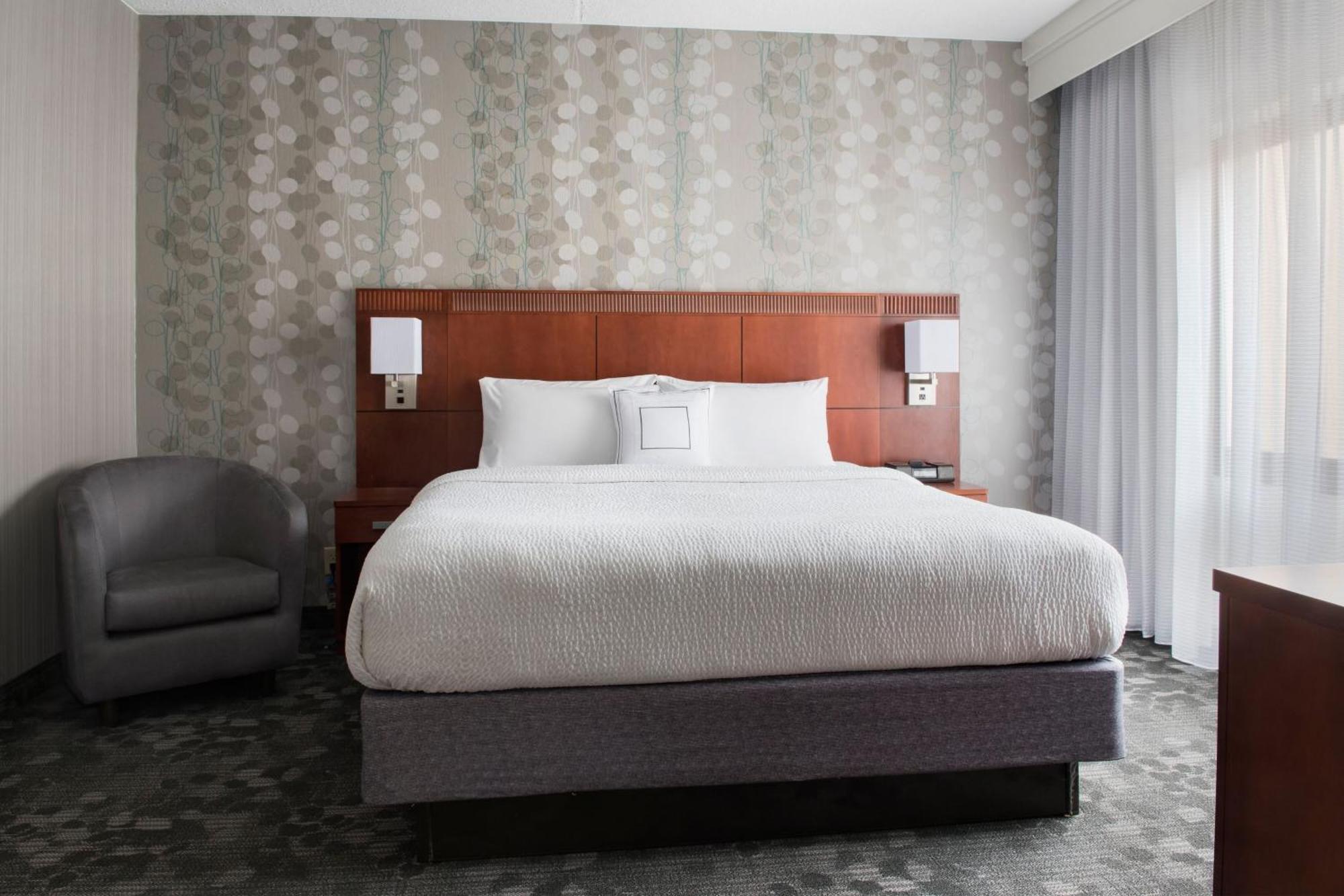 Courtyard By Marriott Mahwah Hotel Exterior foto