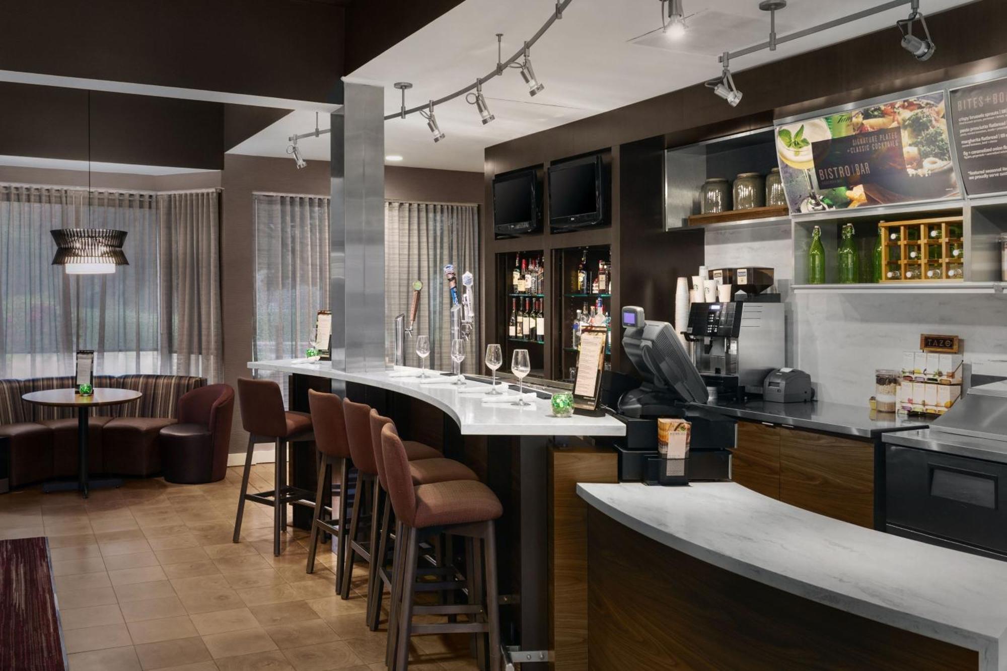 Courtyard By Marriott Mahwah Hotel Exterior foto
