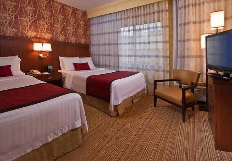 Courtyard By Marriott Mahwah Hotel Exterior foto